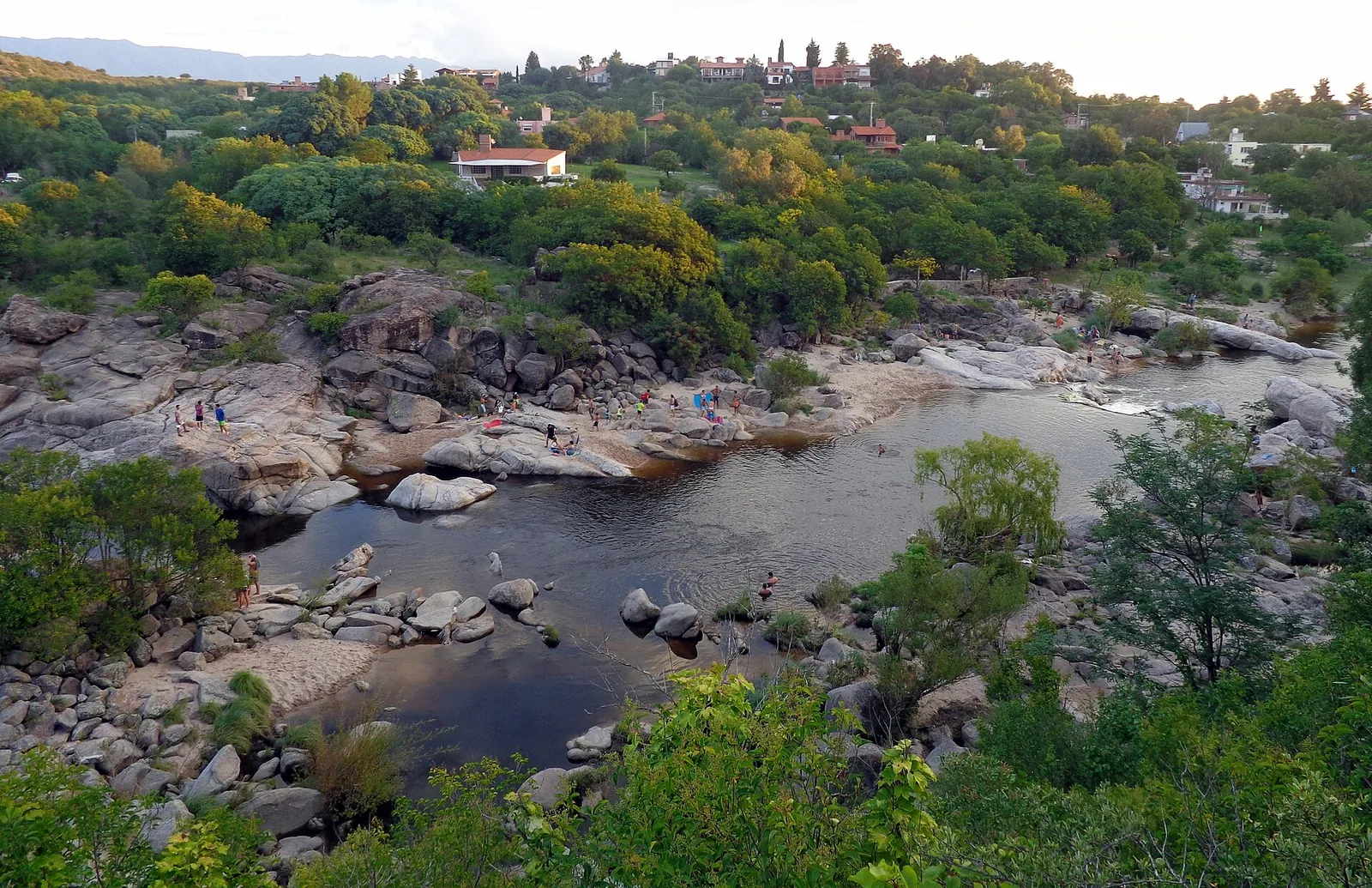 Balneario del río, Mina Clavero, Córdoba, Argentina