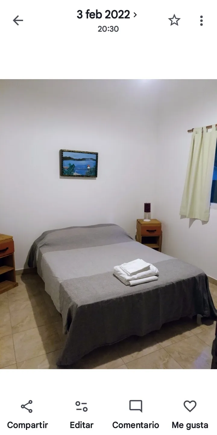Habitación. Matrimonial y otra con dos individuales
